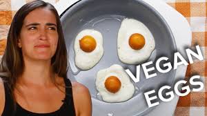 آموزش آشپزی سری ۶۶ ام  سعی می کنم تخم وگان را از کدو درست کنم